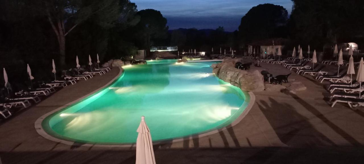 Duplex Dans Village Vacances En Ardeche Grospierres Exterior photo