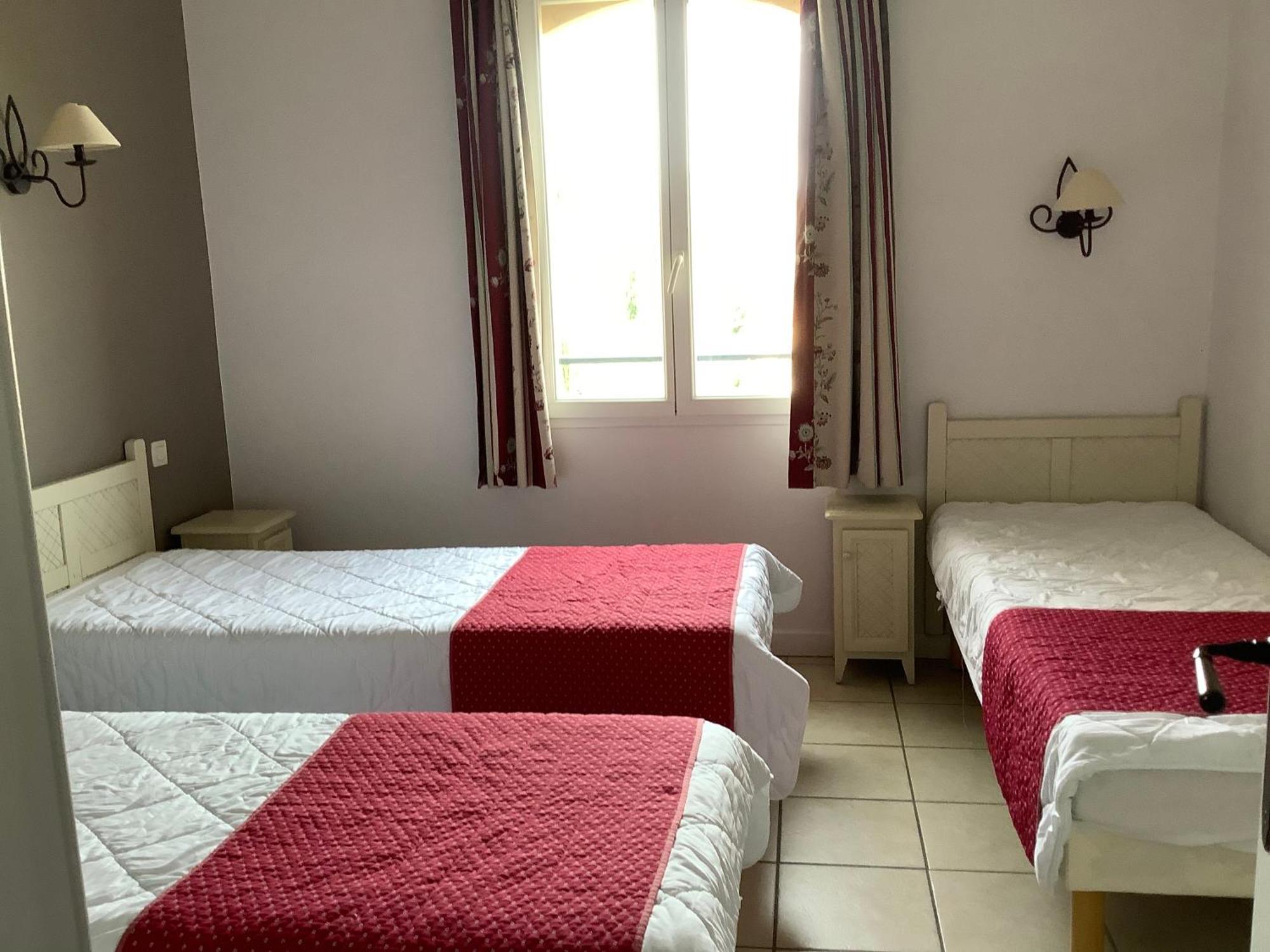 Duplex Dans Village Vacances En Ardeche Grospierres Exterior photo